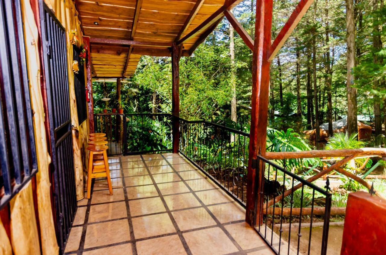 Chalet Lunas Del Poas *